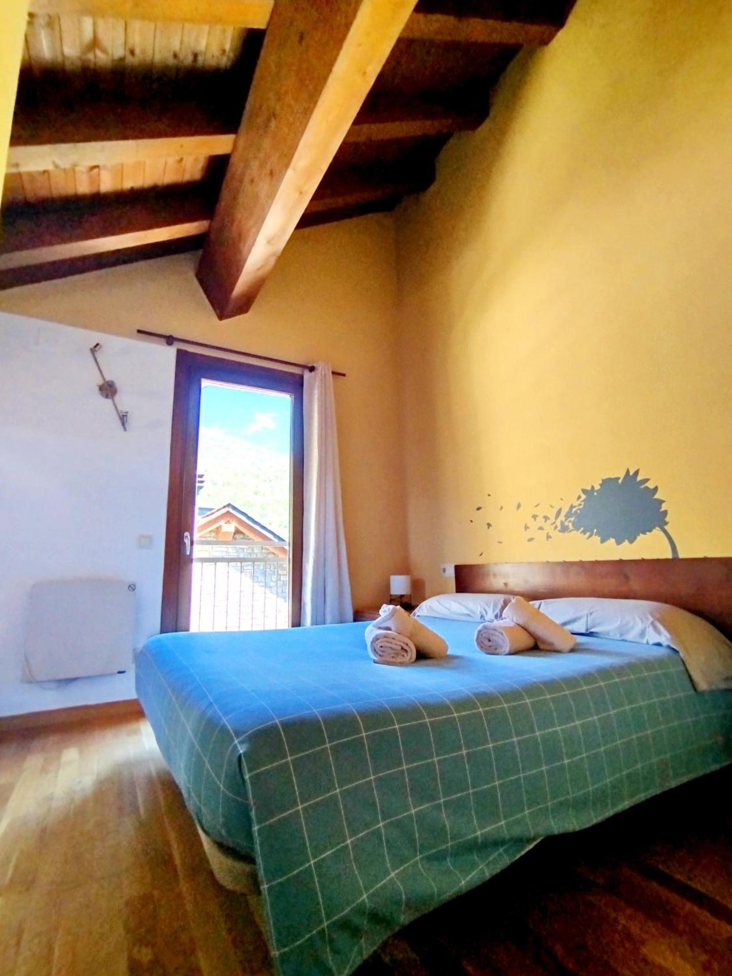 Apartaments Sort Pirineus Екстер'єр фото